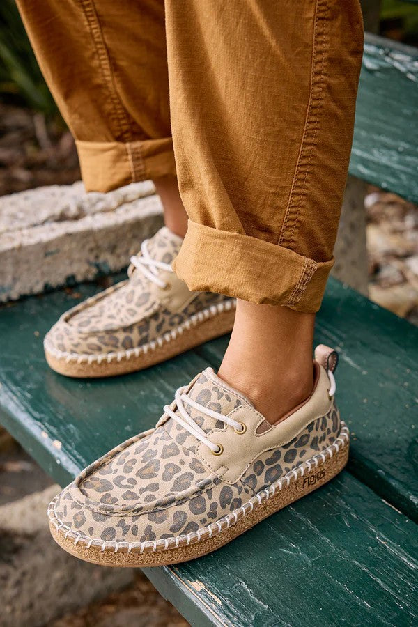 Dominga - Women's Shoe